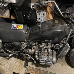 1982 Honda Gold Wing GL1100 – Clean Title, Project Bike