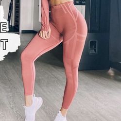 Gymshark flex leggings in pink, size small Good - Depop