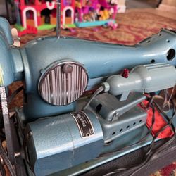 Sawing machine 
