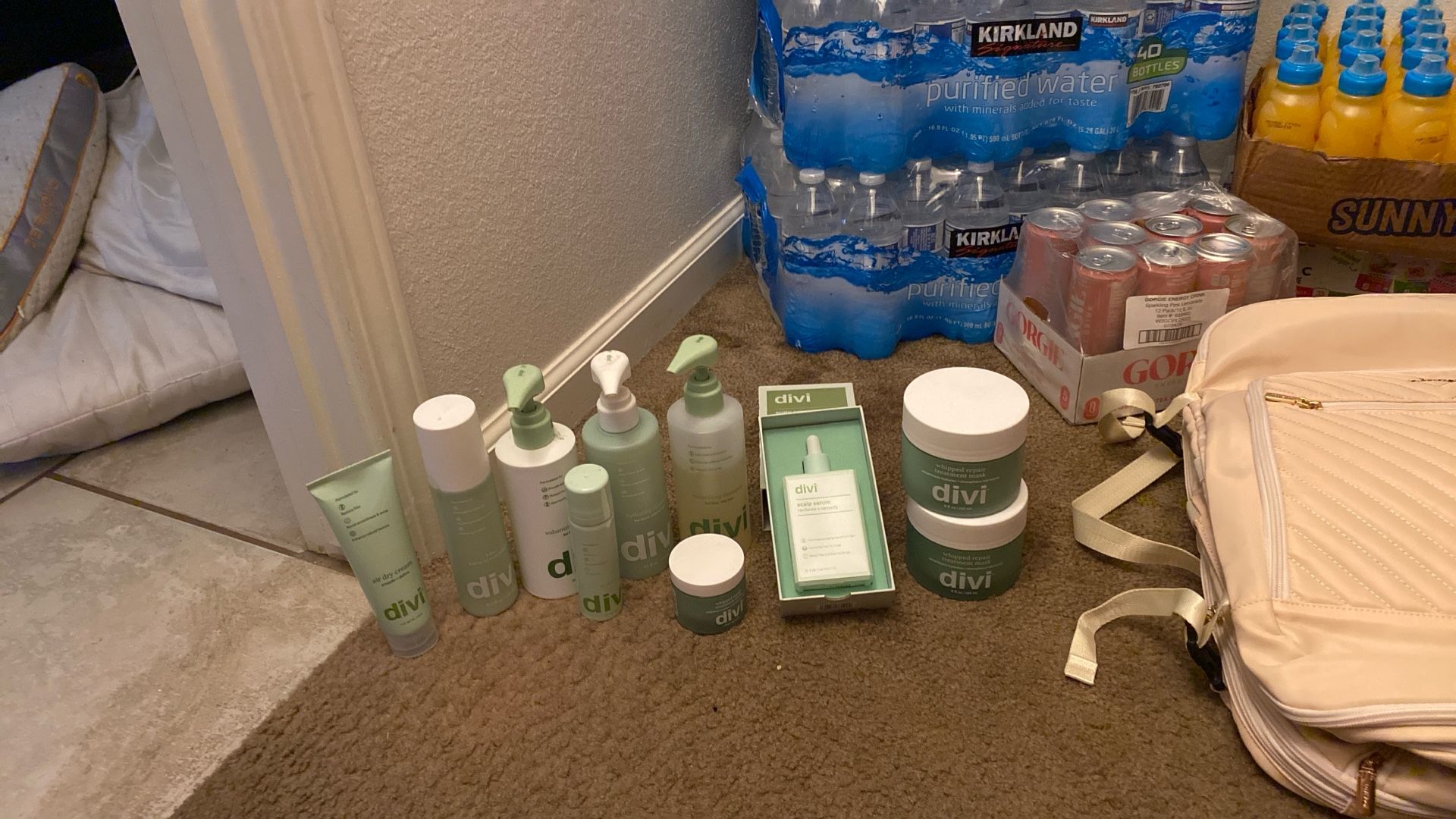 Only one shampoo use the rest are all brand new never been used