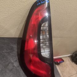 2014-1019 KIA SOUL TAIL LIGHT LH