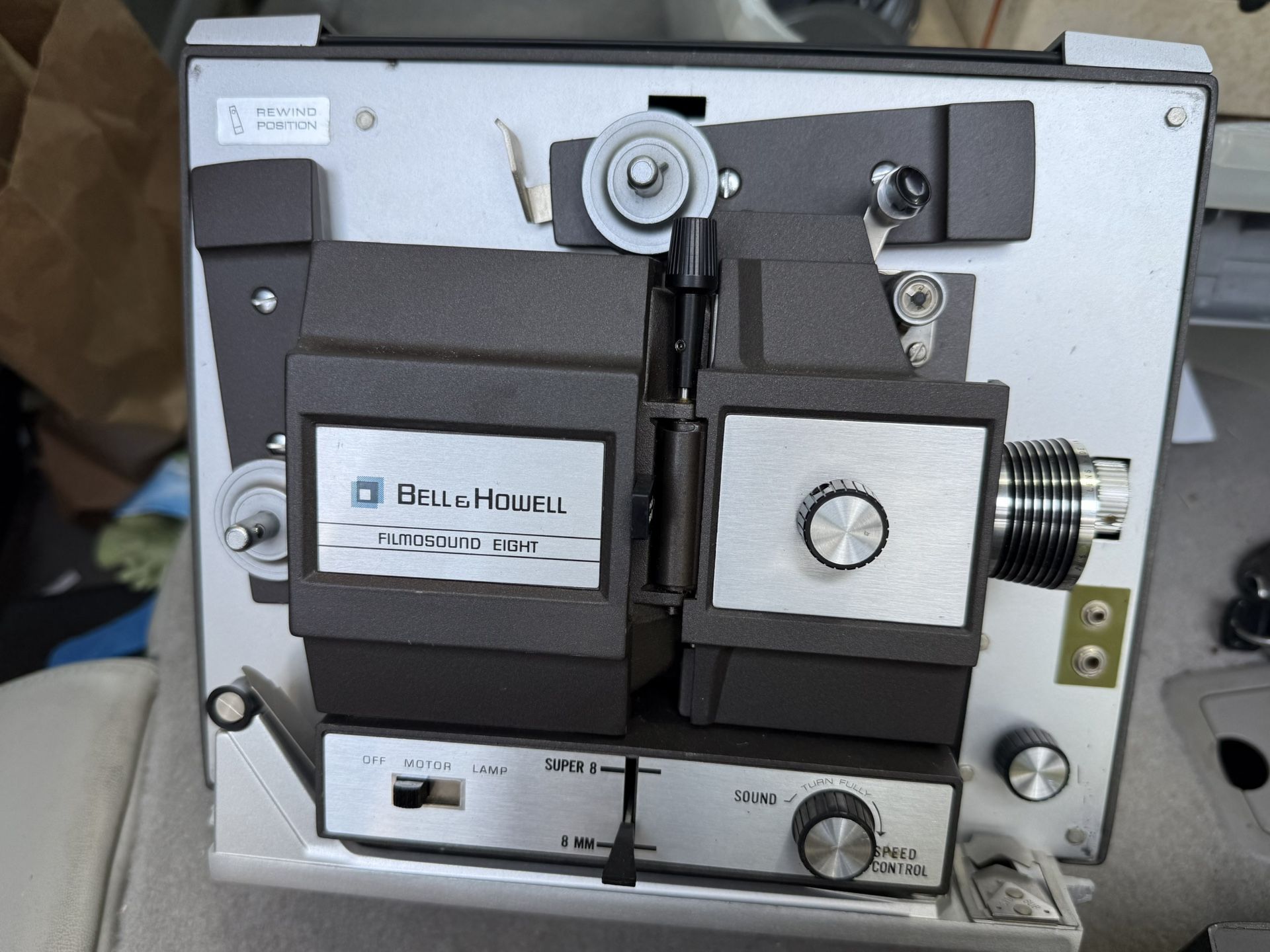 Movie projector eight and super eight auto feed