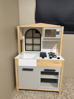 Kids Play Kitchen