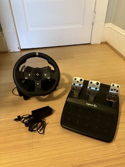 Logitech racing Sim steering wheel and paddles compatible with consoles