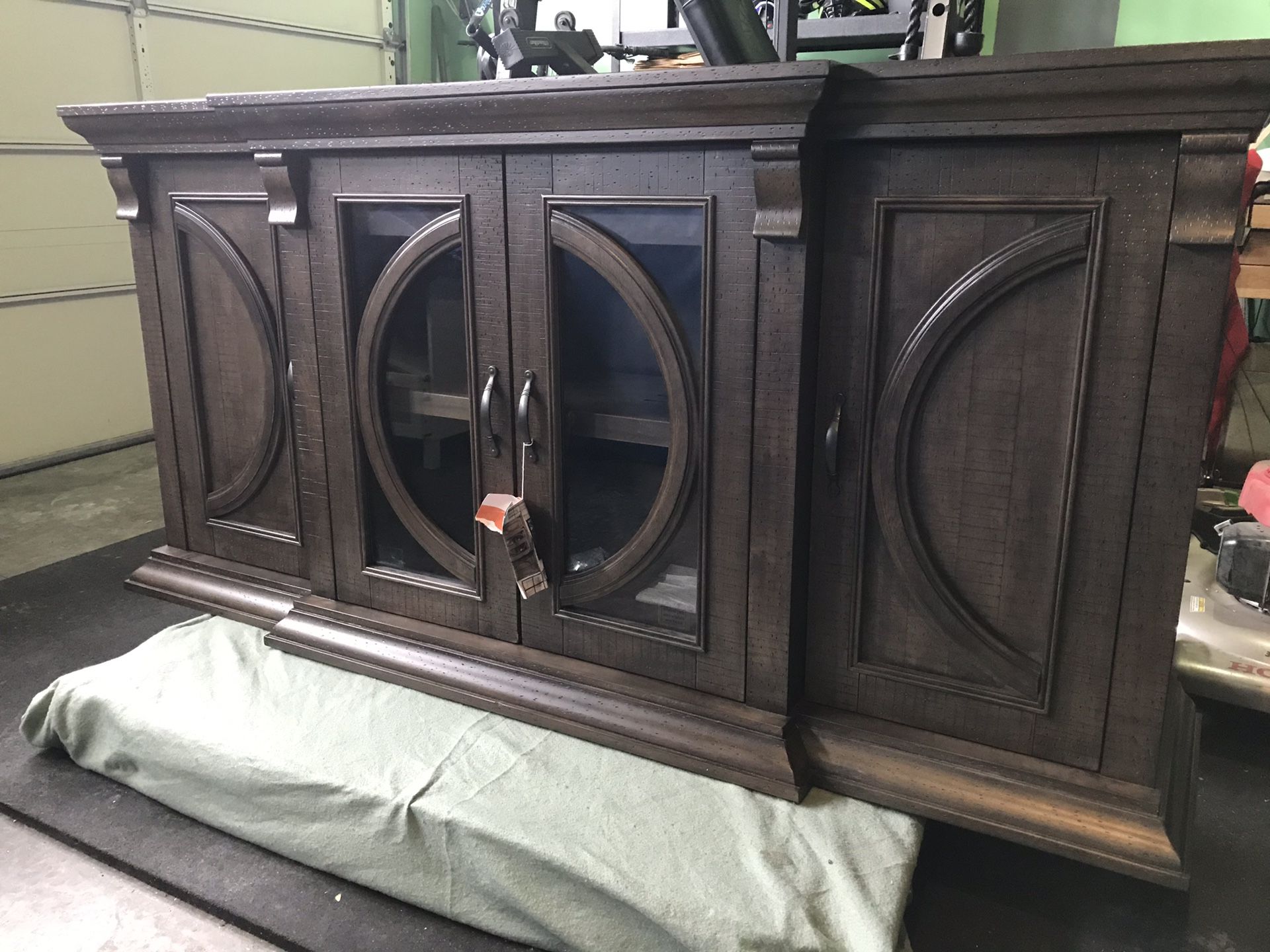 Tresanti Darius 74.5" Accent Console