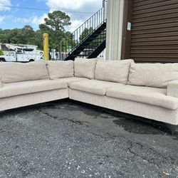 *Free Delivery 🚚* Excellent Condition L Shaped Sectional