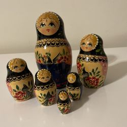 Russian style doll family(Matryoshka)