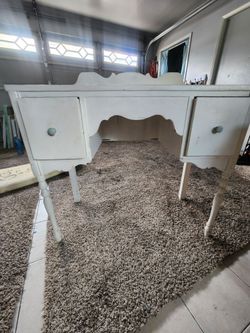 Vintage White Wood Vanity Desk