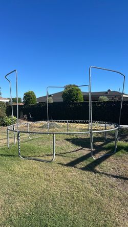 Free 15’ trampoline frame and springs