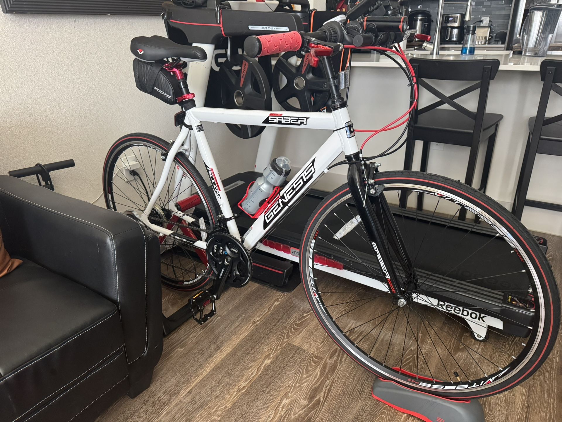 Road Bike with free pump