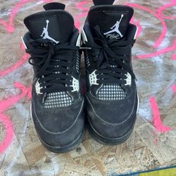 Jordan 4s