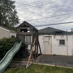 Swing set 