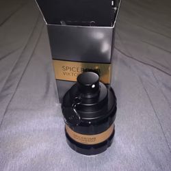 Victor Rolf Spicebomb