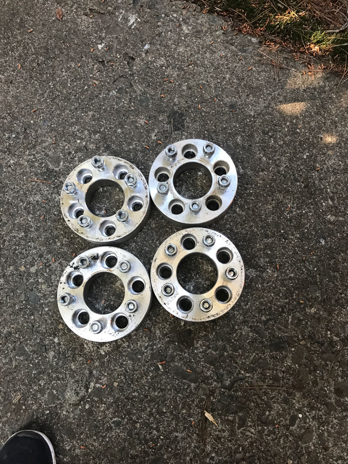 Jeeps wheels spacer