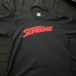 supreme tee