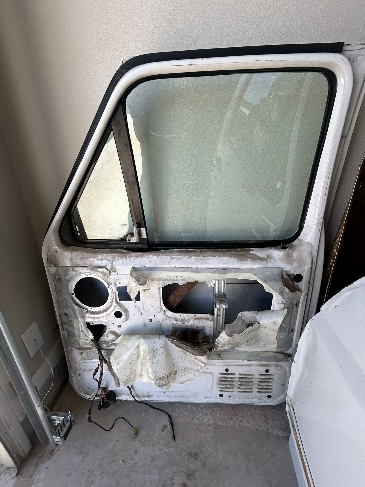 Door For 92-96 Ford F150