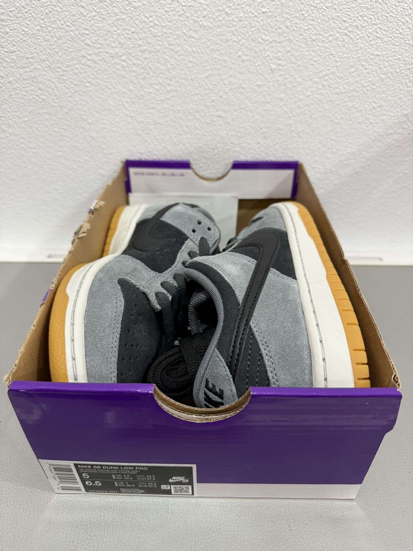 Nike Dunk SB Low shoe Dark Smoke Grey HF3063 001 Men's shoes