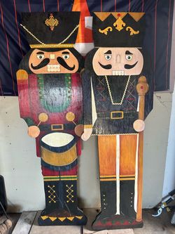 Christmas Yard nutcrackers