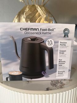 Brand New Electrical Kettle, Chefman Fast-Boil Gooseneck Kettle 1.0L, never remove from box