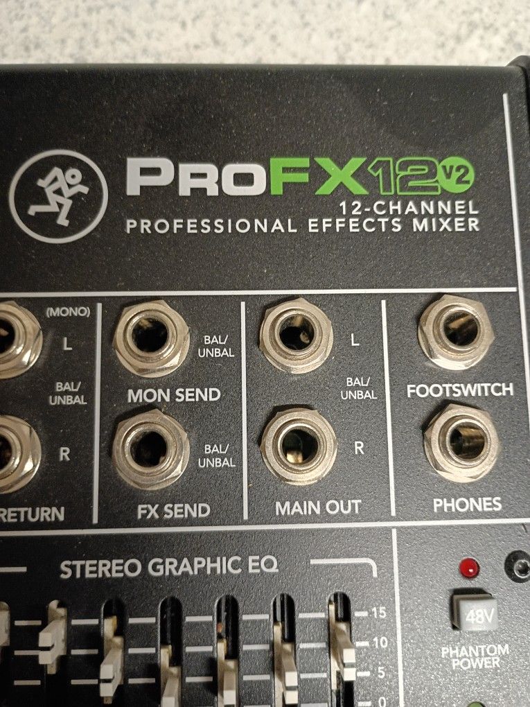 Mackie Pro Fx12 Mixer