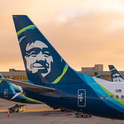 Alaska Airlines Lounge Pass