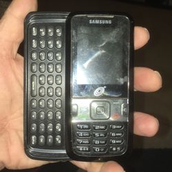 Straight talk/tracfone ole school phone no charger pick up only no holds until tomorrow firm price $12 even