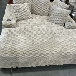 Ver comfortable couch