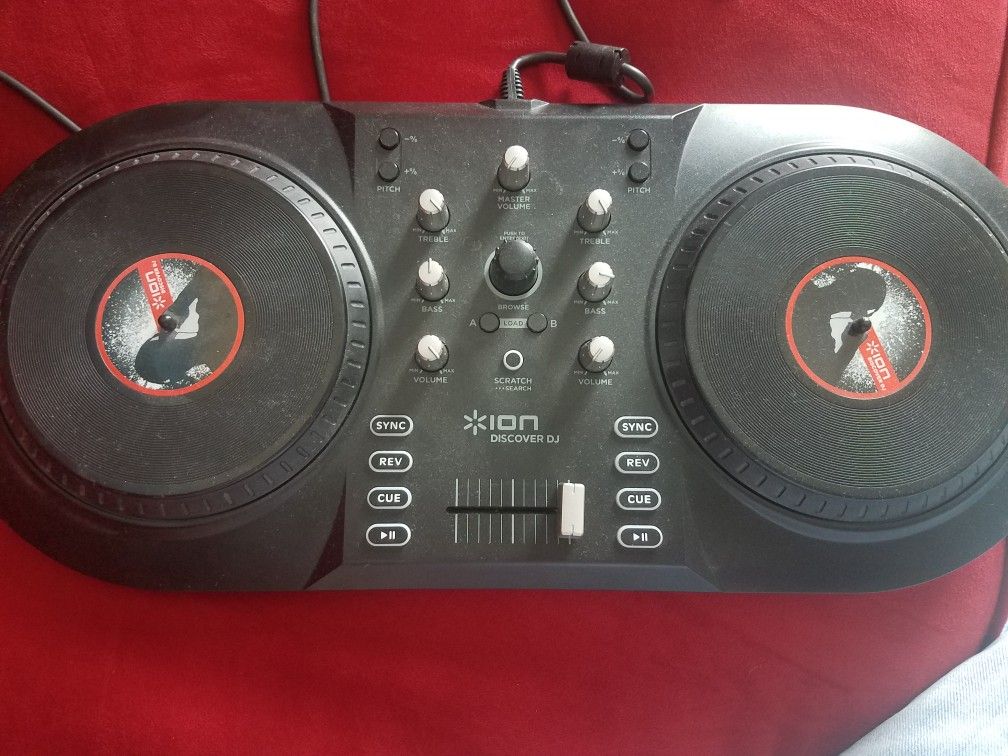 ion discover dj usb dj controller for mac and pc ion discover dj usb dj controller for mac and pc