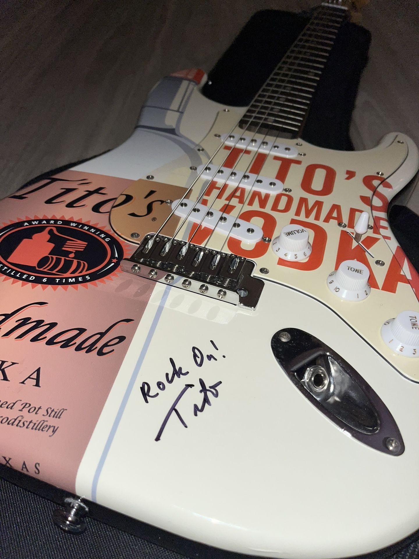 Custom Design Silvertone Electric Guitar