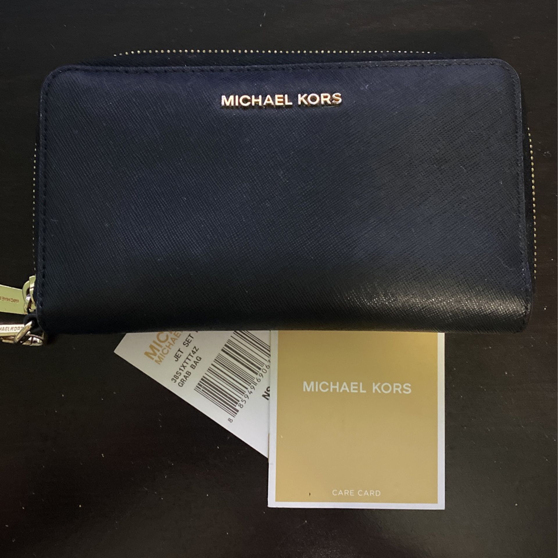 Michael Kors Wristlet Wallet
