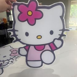 Hello Kitty Centerpiece