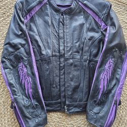 itle:
Women’s Black Leather Jacket with Size Large, Like New