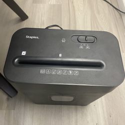 Paper shredder