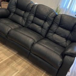 (SOLD) Free Delivery - LAZEEEBOI Sofa For Sale!