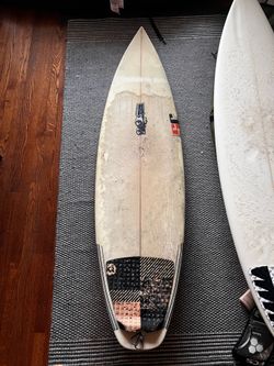5’10 JS Surfboard Shortboard