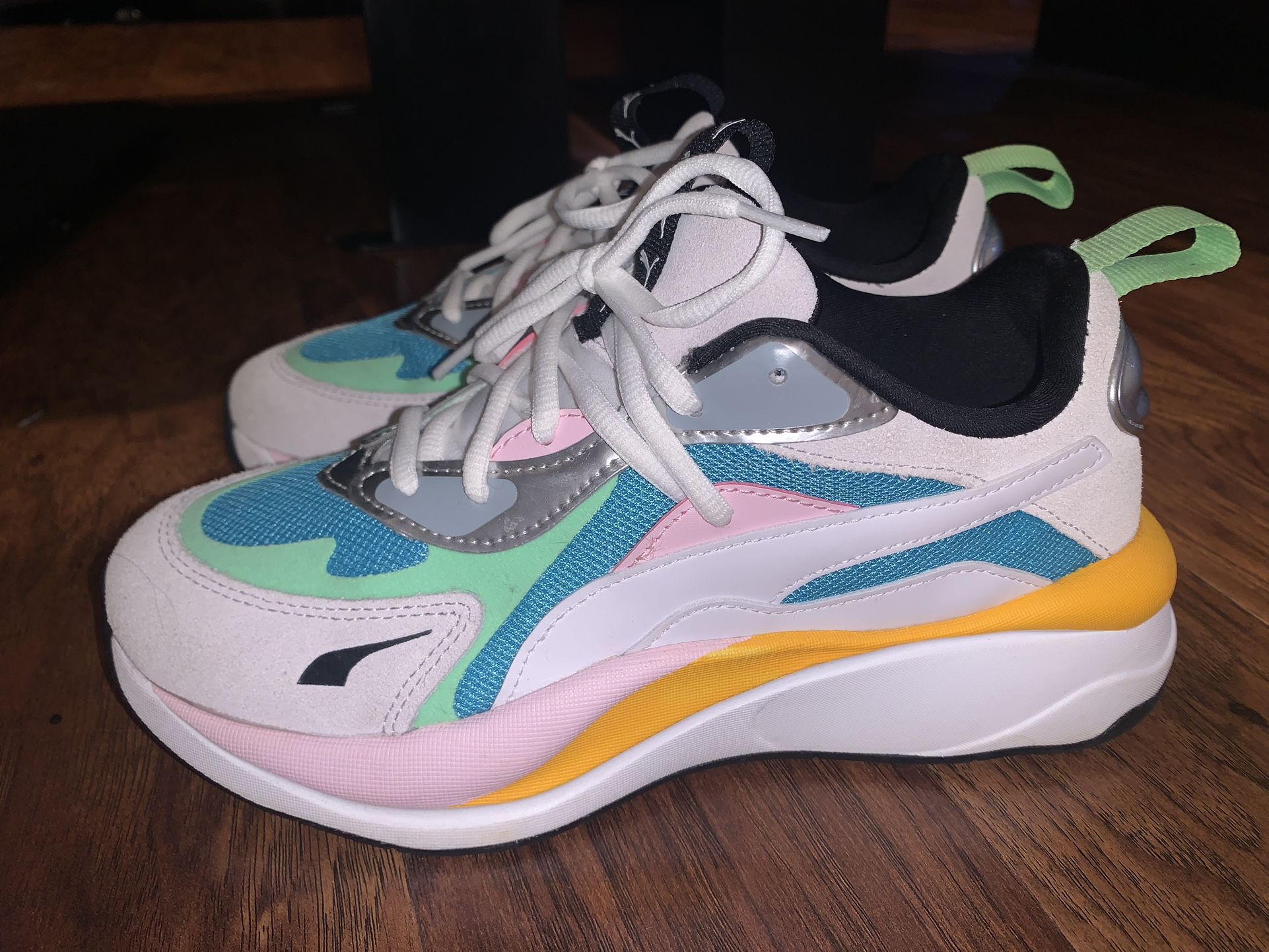 Women’s Puma Sneakers