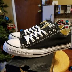 CONVERSE CHUCK TAYLOR OXFORD (FAIR FIRM PRICE)....$40