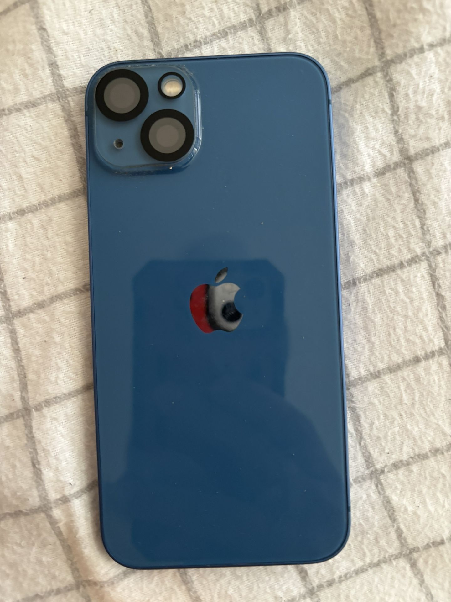 iPhone 13, Camera Is removed