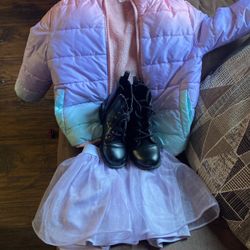 Girls, clothes and shoes