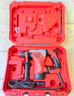 Milwaukee corded 1-1/8in SDS Plus Rotary Hammer