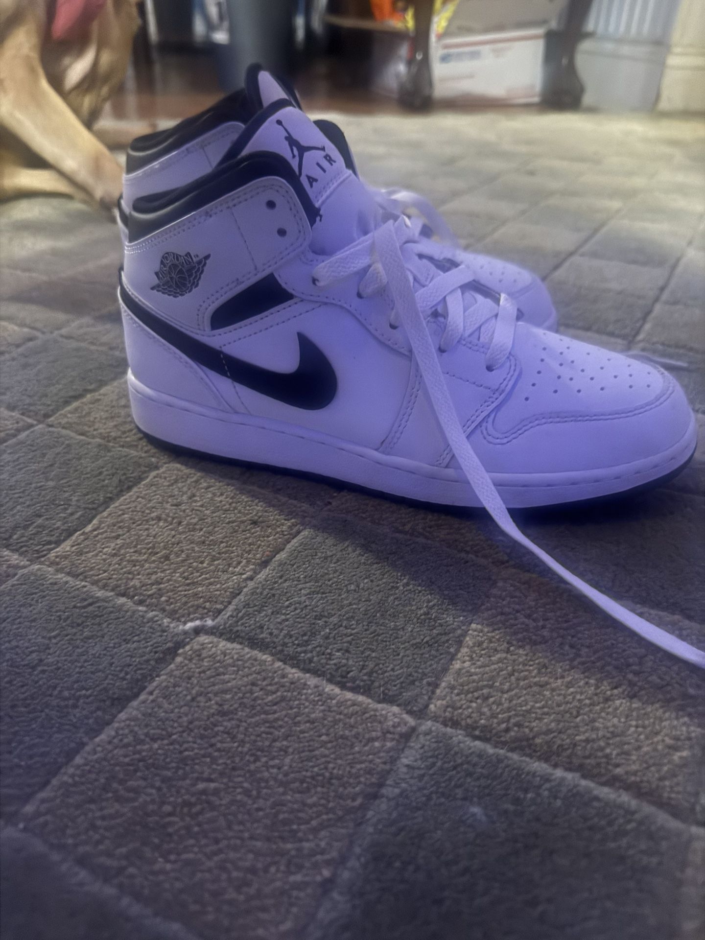 Jordan 1 Mid