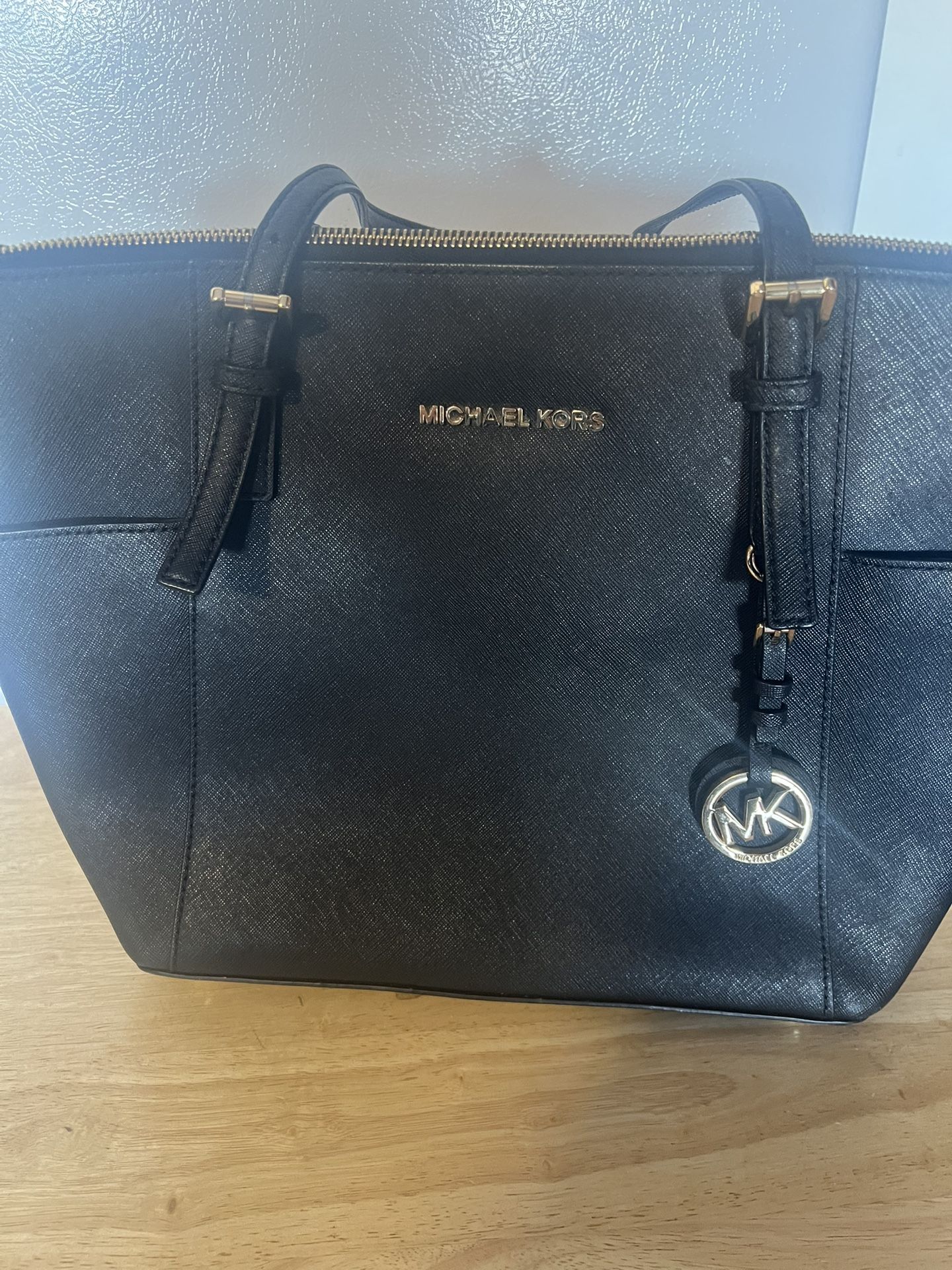 PRETTY MK BLACK PURSE