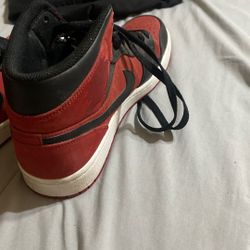 Nike Air Jordan 1 Mid Mens