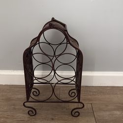 Metal wine rack