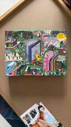 Galison - Book World - 1000 Piece Puzzle