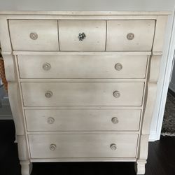 Ethan Allen Dresser 