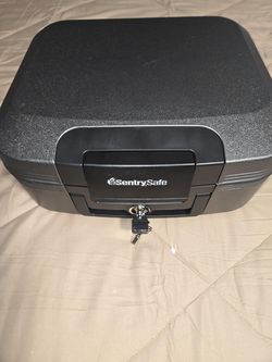 SentrySafe Fireproof & Waterproof Safe Chest (Model CHW20221) - New! 🔒🔥