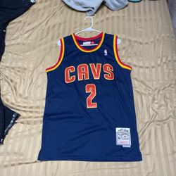 Cavs kyrie jersey