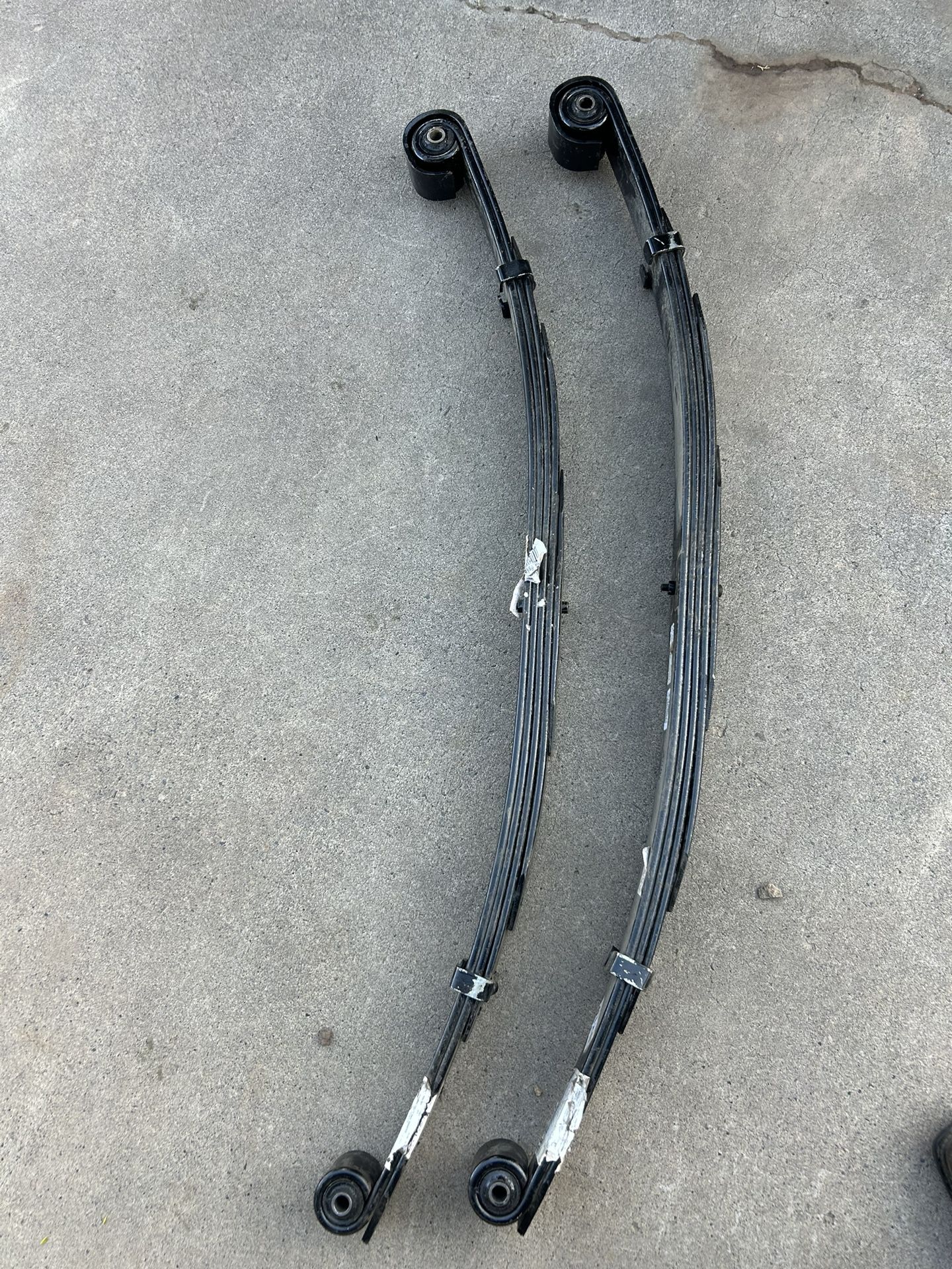 ProComp 22210 Leaf Springs Pair