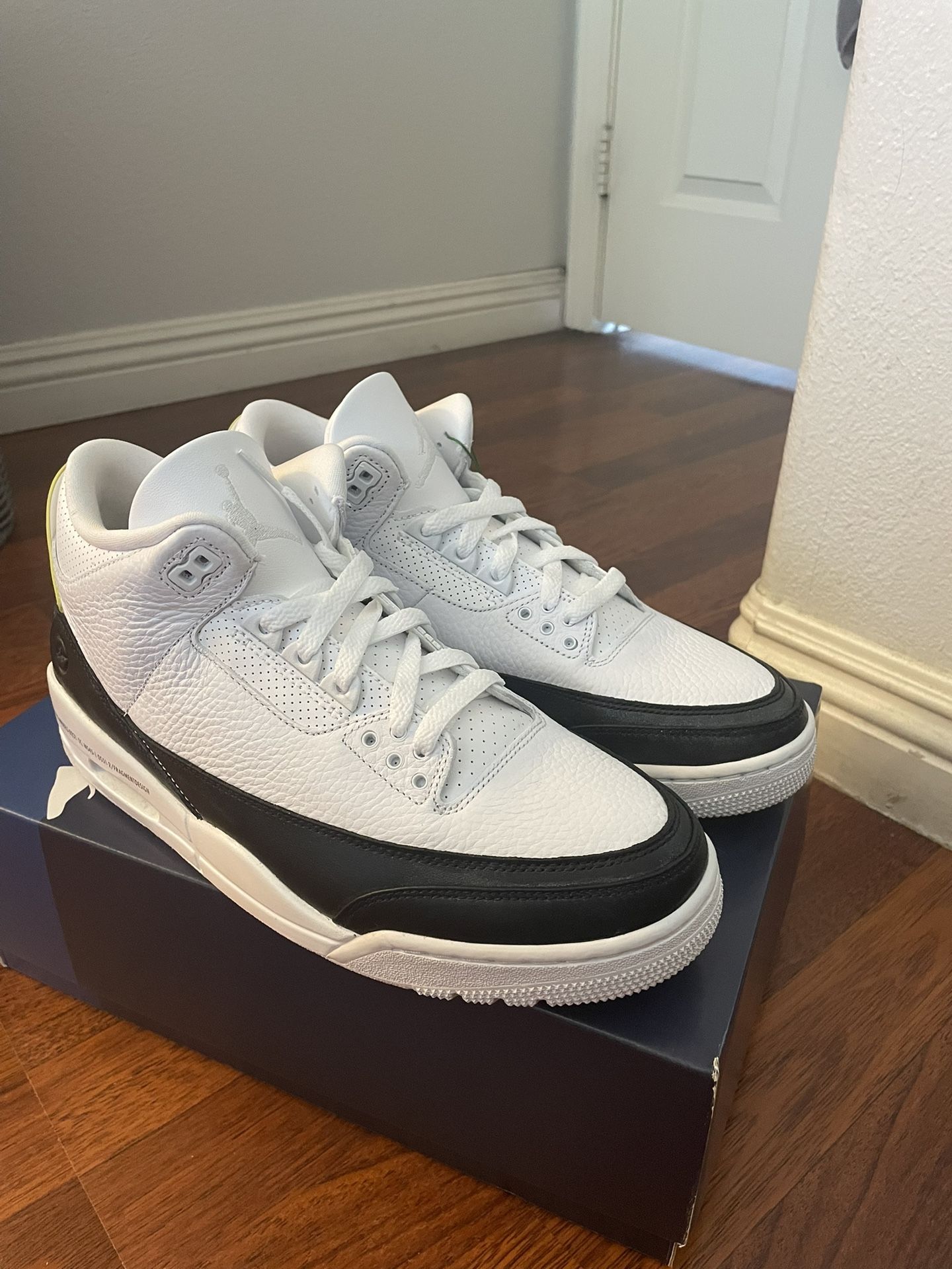 Jordan 3 Fragment